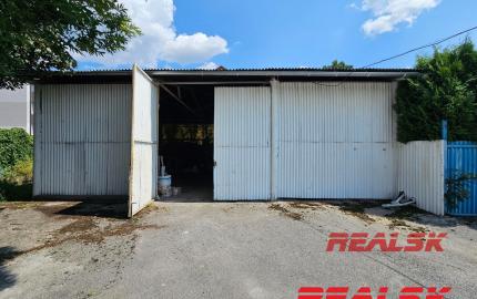 Budova pre obchod a služby v centre Zvolena