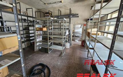 Budova pre obchod a služby v centre Zvolena