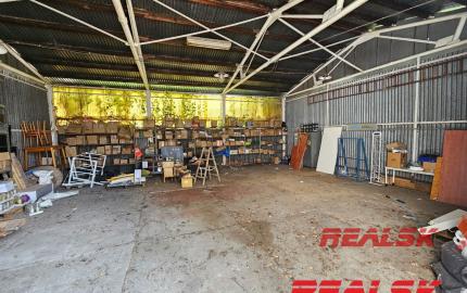 Budova pre obchod a služby v centre Zvolena