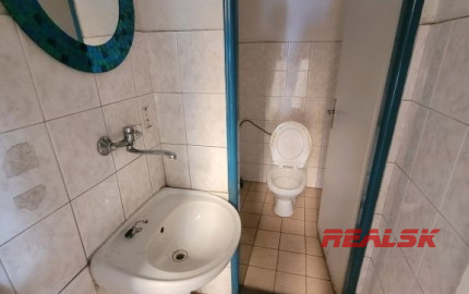 Výrobno-skladové priestory s mostovým žeriavom v Nitre na prenájom