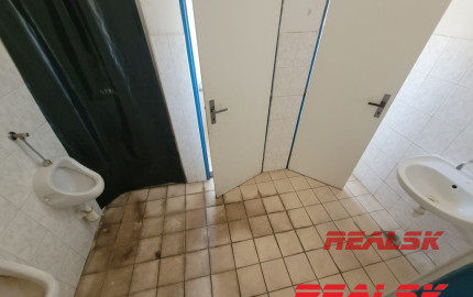 Výrobno-skladové priestory s mostovým žeriavom v Nitre na prenájom