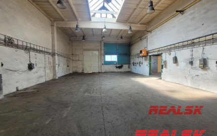 Výrobno-skladové priestory s mostovým žeriavom v Nitre na prenájom