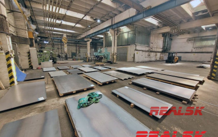 Výrobná hala s mostovými žeriavmi v Nitre na prenájom