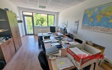 Administratívna budova v centre Nitry na prenájom