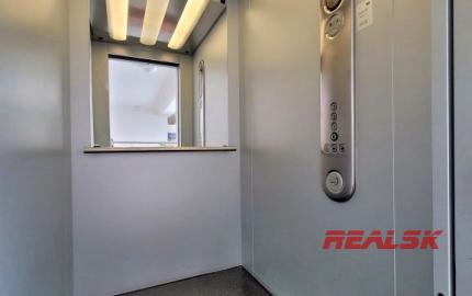 Administratívna budova v centre Nitry na prenájom