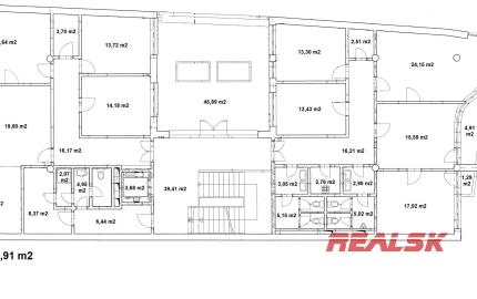 Administratívna budova v centre Nitry na prenájom