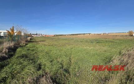 Na predaj pozemok v Priemyselnom parku Čab (okr. Nitra)