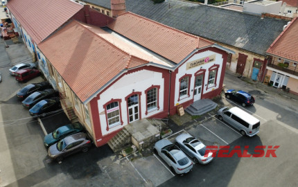 Prevádzkové priestory v centre Nitry s parkovaním - prenájom