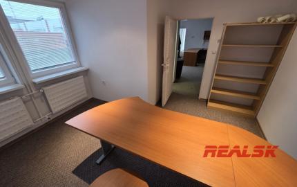 Kancelárske priestory na prízemí v Nitre na prenájom