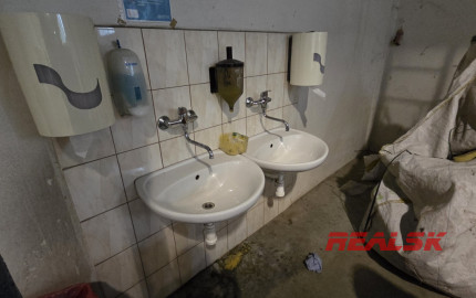 Výrobná hala s mostovým žeriavom v Nitre na prenájom