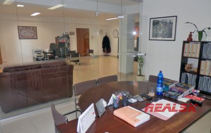 Kancelárie s garážovým parkovaním v centre Nitry na prenájom