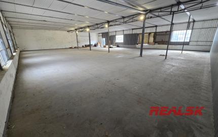 Prenájom skladových priestorov – centrum Nitry, Mostná ulica