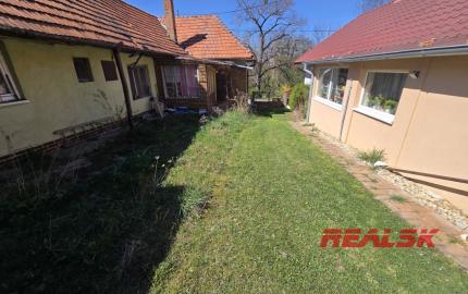 Rodinný dom s pozemkom v Nitre - Kynek, na predaj