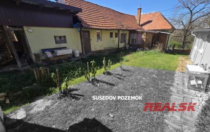 Rodinný dom s pozemkom v Nitre - Kynek, na predaj