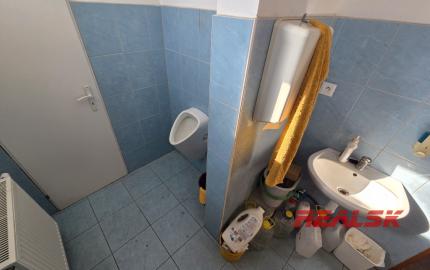 Na prenájom skladová / výrobná hala v Nitre (440 - 1318 m2)