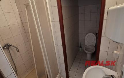 Prenájom reprezentatívnej komerčnej budovy s terasami v absolútnom centre Nitry