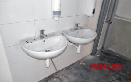 Prenájom výrobnej haly s administratívou a spevnenými plochami – samostatný areál