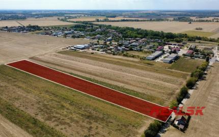 Pozemok pre výstavbu rodinných domov – Malý Cetín