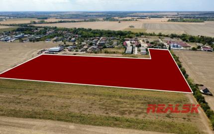 Pozemok pre výstavbu rodinných domov – Malý Cetín