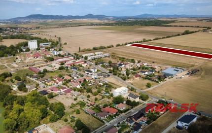 Pozemok pre výstavbu rodinných domov – Malý Cetín