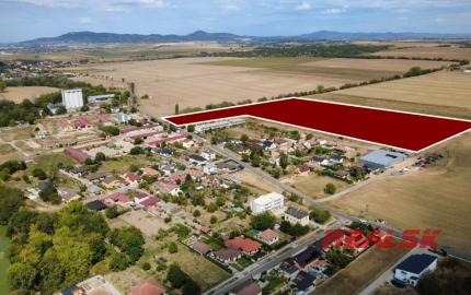 Pozemok pre výstavbu rodinných domov – Malý Cetín