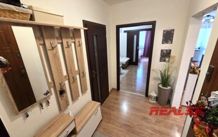 2 izbový byt upravený na 3 izbový - Chrenová, top lokalita