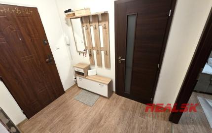 2 izbový byt upravený na 3 izbový - Chrenová, top lokalita
