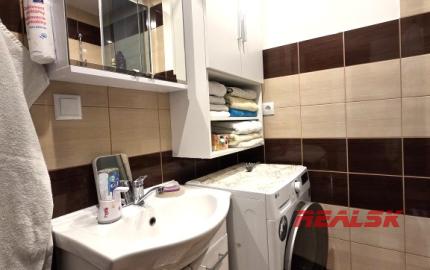 2 izbový byt upravený na 3 izbový - Chrenová, top lokalita