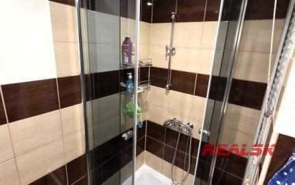 2 izbový byt upravený na 3 izbový - Chrenová, top lokalita