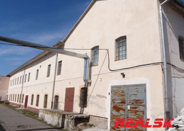 Skladové priestory prenájom Sliač