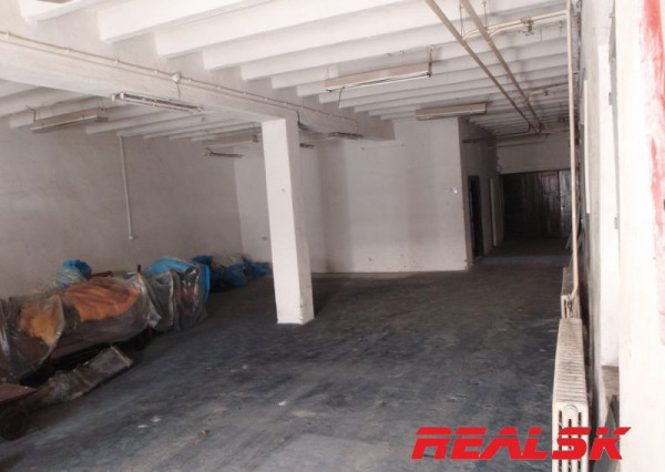 Skladové priestory prenájom Sliač