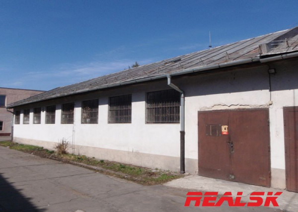 Skladové priestory prenájom Sliač