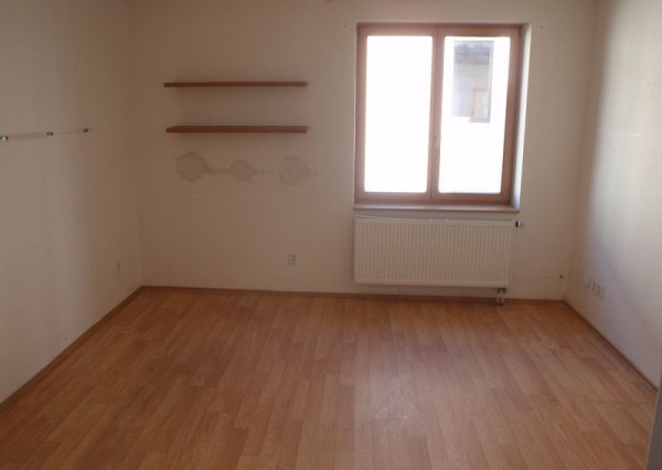 Kancelárske priestory - prenájom námestie Banská Bystrica