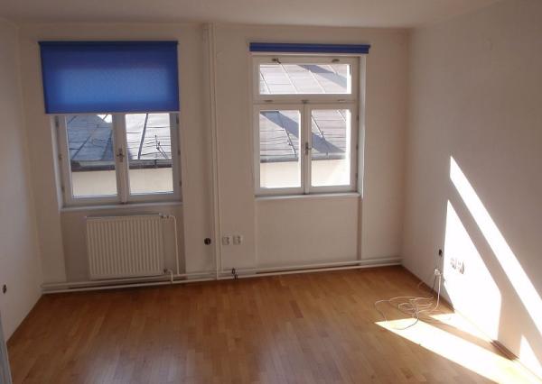 Kancelárske priestory - prenájom námestie Banská Bystrica