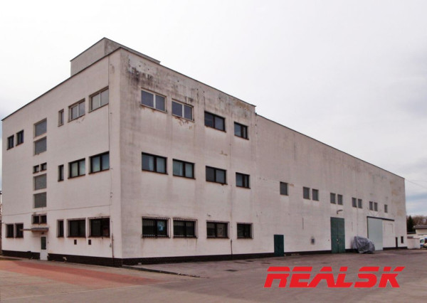 Hala  s kanceláriami na predaj vhodná pre výrobu a skladovanie