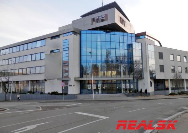 Kancelária v centre Nitry na prenájom