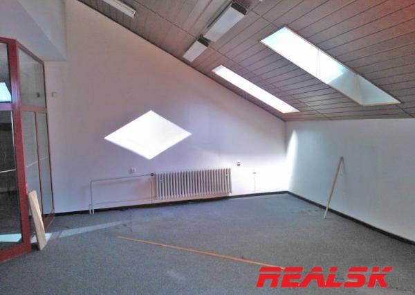 Kancelárie 38m2 v centre mesta Detva