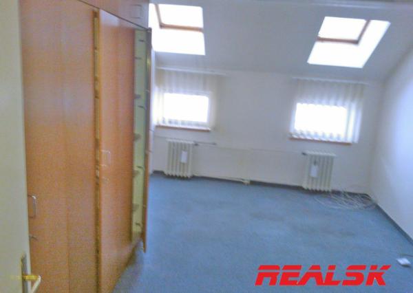 Kancelárie 66m2 v centre mesta Banská Bystrica