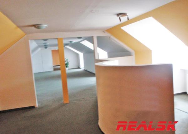 Kancelárie 130m2 v centre mesta Banská Bystrica
