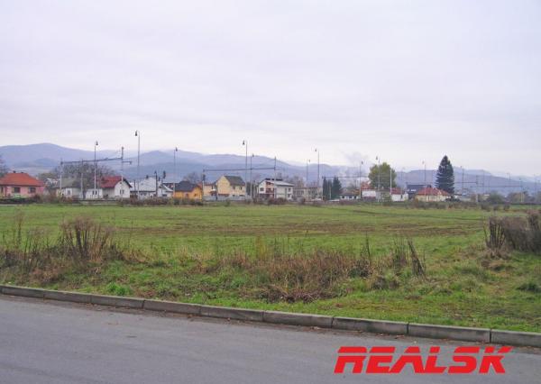 Pozemok 9589m2 pre bytovú výstavbu