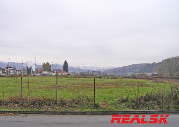 Pozemok 9589m2 pre bytovú výstavbu