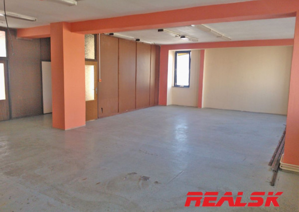 Priestory 130m2 vhodné na fitness, kancelárie Zvolen