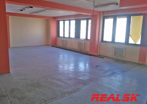 Priestory 130m2 vhodné na fitness, kancelárie Zvolen