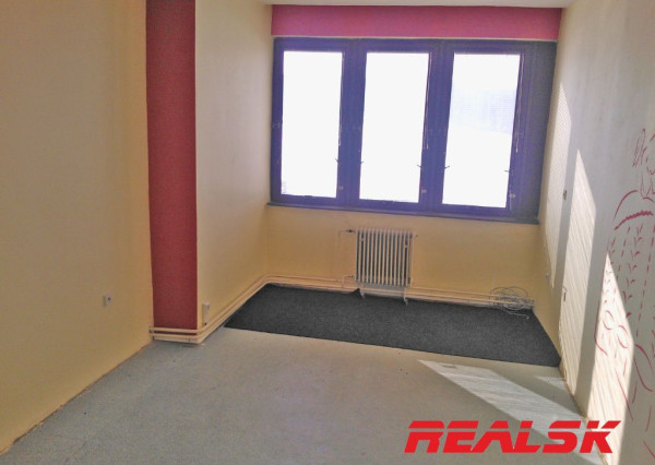 Priestory 130m2 vhodné na fitness, kancelárie Zvolen