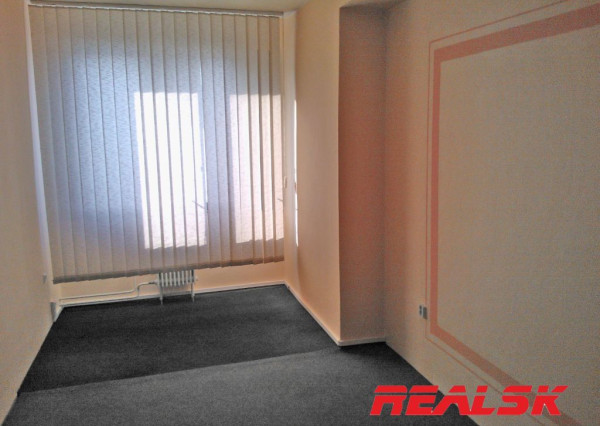 Priestory 130m2 vhodné na fitness, kancelárie Zvolen