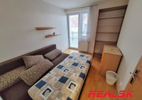 4-izbový zariadený mezonet v Nitre na prenájom