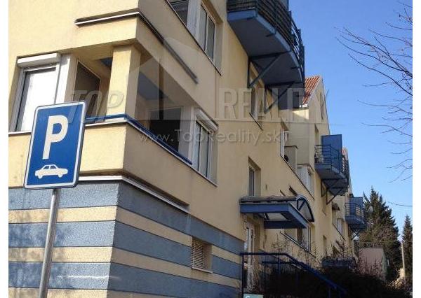 4-izbový zariadený mezonet v Nitre na prenájom