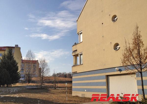 4-izbový zariadený mezonet v Nitre na prenájom