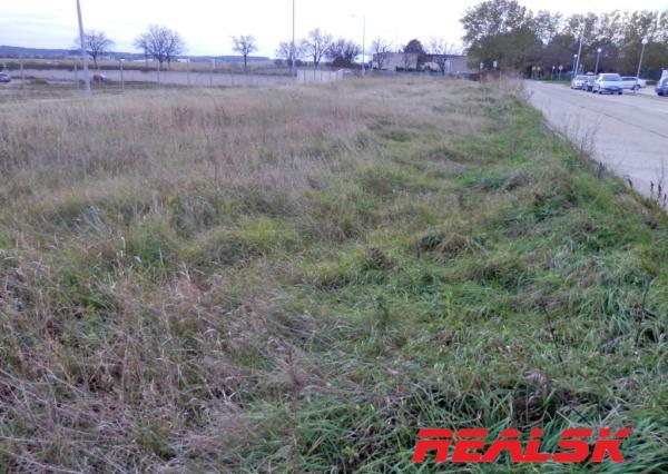 Pozemok na priemyselné účely v Nitre na predaj