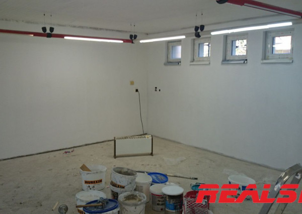 Budova 75m2 vhodná na ambulanciu alebo obchod, služby